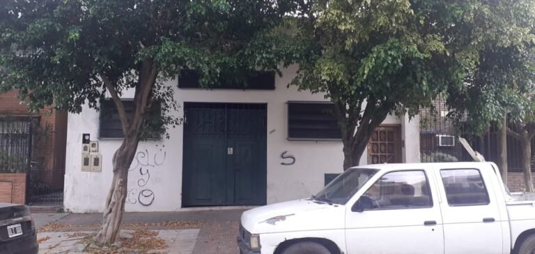 Florida entrada Galpón y casa