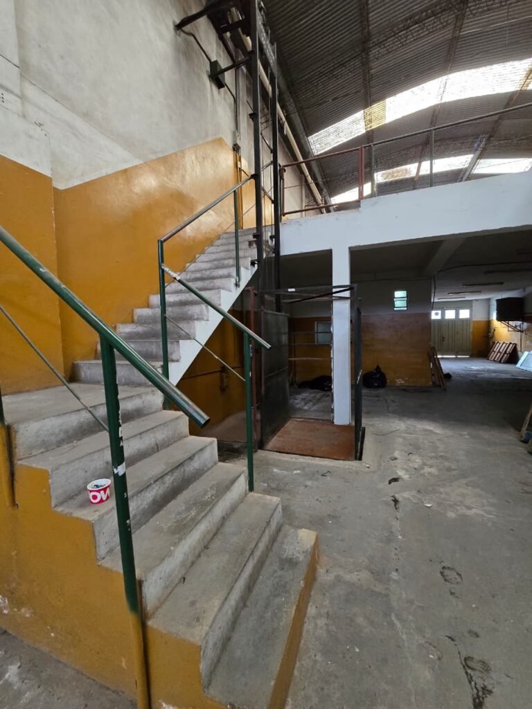 HPrimo2126_escalera